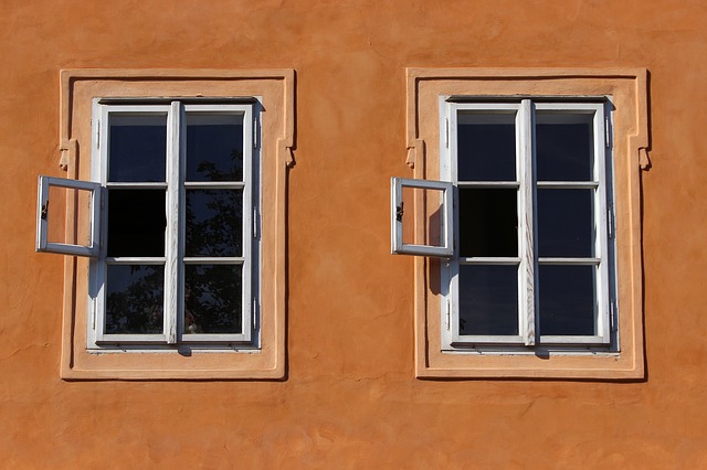 חלונות של בית בפראג