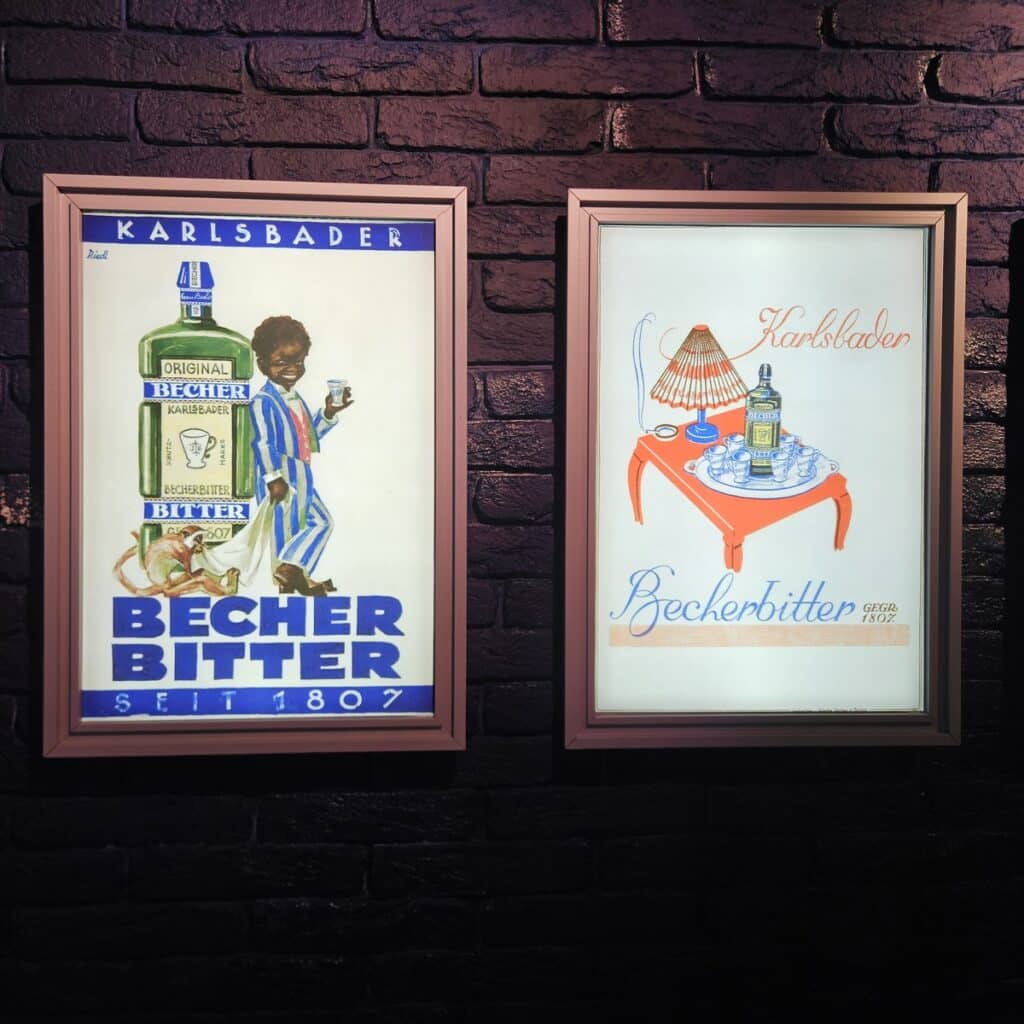 ציורי פרסומת לבחרובקה - במרכז המבקרים