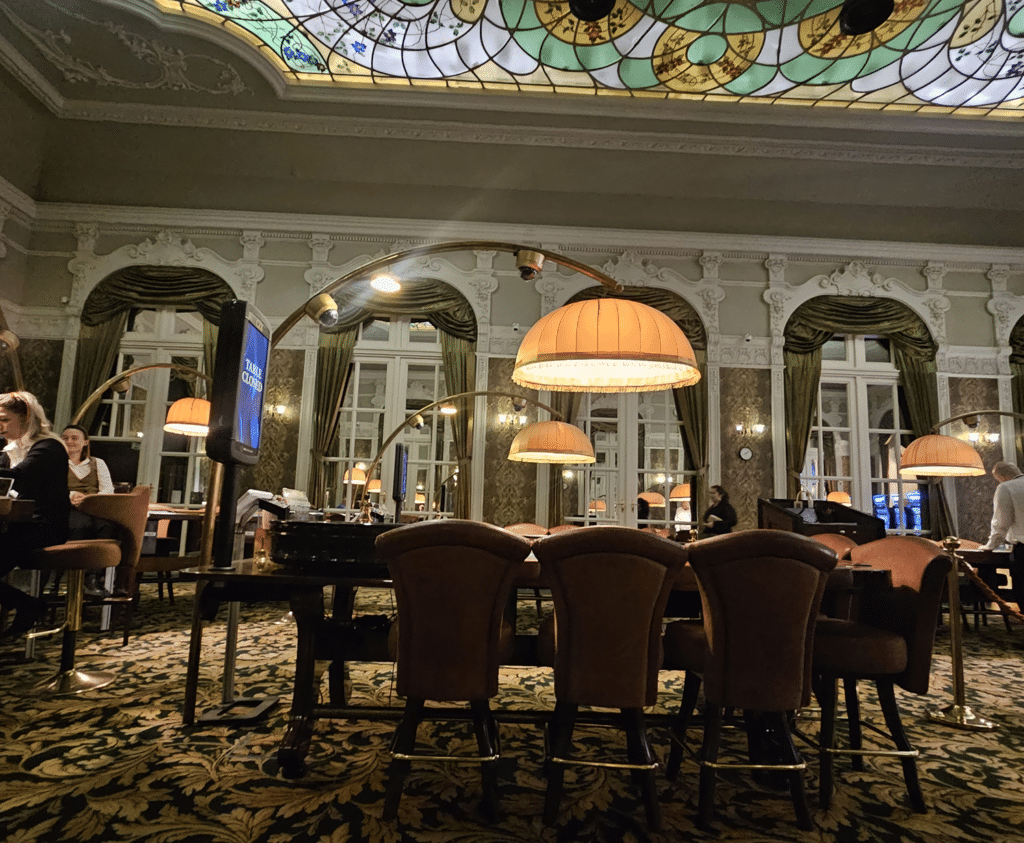 קזינו קרלסבאד (Casino Carlsbad) במלון Grandhotel Pupp